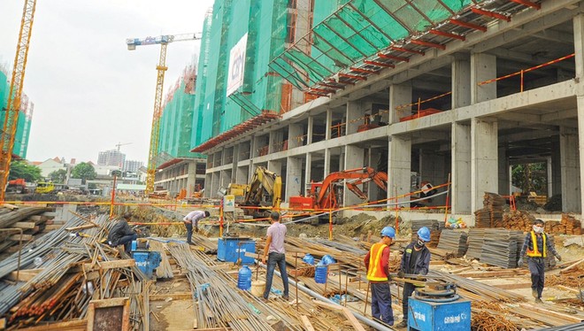 Thiếu quy chuẩn thiết kế, thi công khiến doanh nghiệp địa ốc gặp nhiều khó khăn trong việc xin cấp phép xây dựng. Ảnh: Gia Huy 