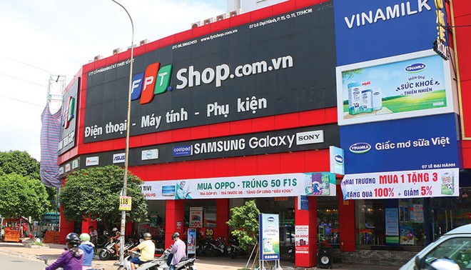 FPT Retail, một đơn vị thành viên của Tập đoàn FPT đã hợp tác với Vinamilk triển khai phân phối sữa tại hệ thống FPT Shop trên toàn quốc 