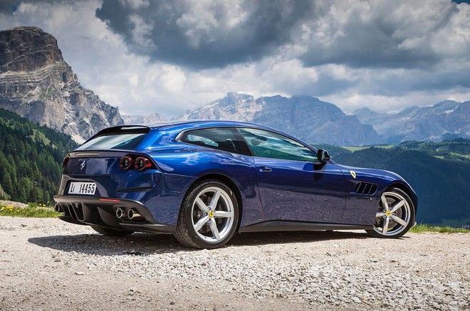 Ferrari GTC4 Lusso - Siêu xe vừa thể thao vừa đa dụng