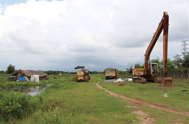 Khung giá đất UBND cấp tỉnh đưa ra thường thấp hơn rất nhiều so với giá thị trường, khiến khâu giải phóng mặt bằng gặp nhiều khó khăn.Ảnh: Việt Dũng 