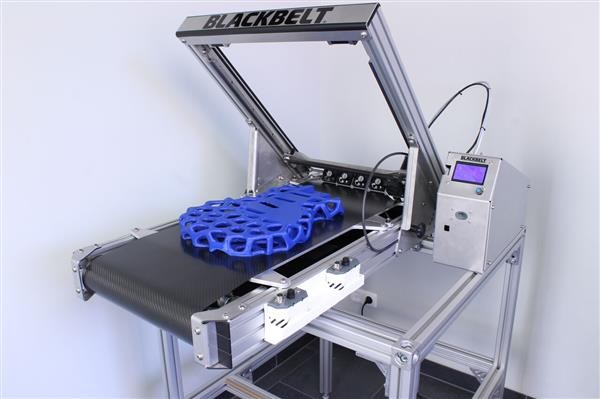 Blackbelt 3dprinter – máy in 3d có khổ in … vô hạn