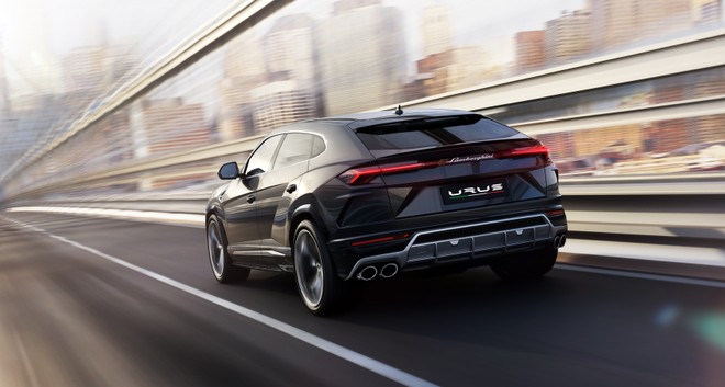 Lamborghini trình làng SUV Urus: Siêu xe vượt mọi địa hình nhanh nhất thế giới