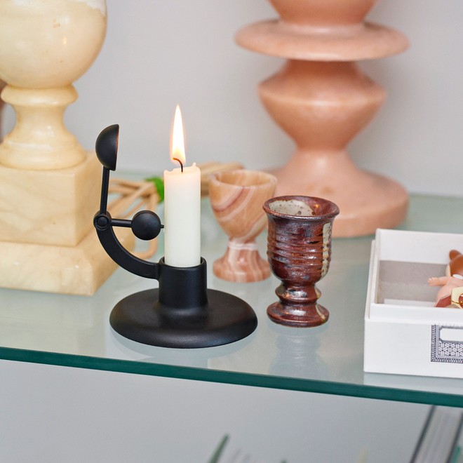 Moment Candlestick : Khung giữ và dập tắt nến tự động