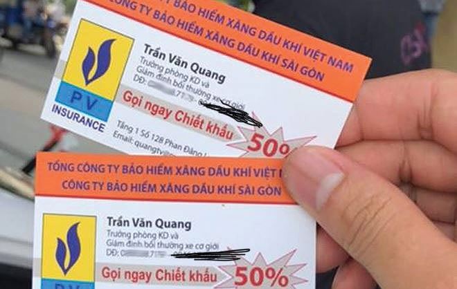 Tấm card chào mua bảo hiểm chiết khấu tới 50% một thành viên Diễn đàn Bảo hiểm và cuộc sống nhận được.