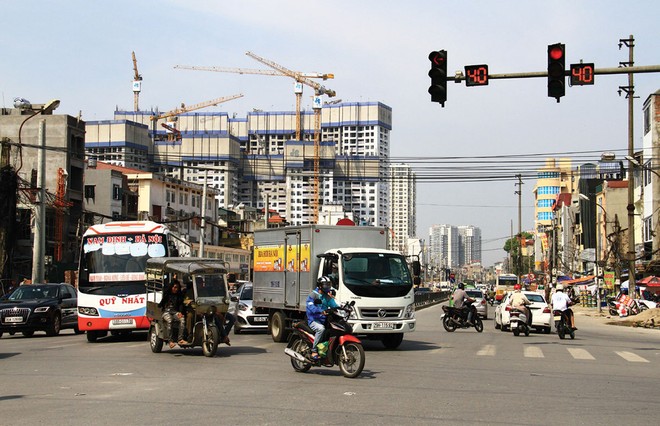 Đường Minh Khai mở rộng mang đến cơ hội tăng giá cho các dự án bất động sản liền kề. Ảnh: Nguyễn Thành