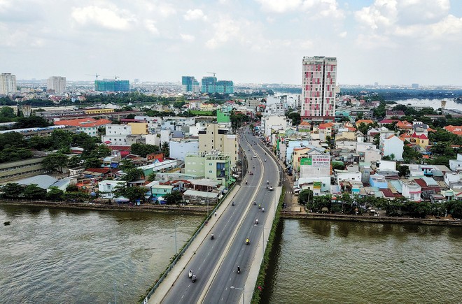 Di dời cư dân sống trong chung cư xuống cấp ở Thanh Đa