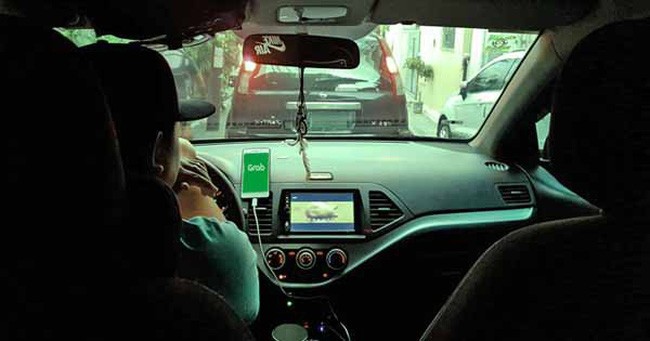 Grab sẽ không nhất thiết phải đeo mào TAXI