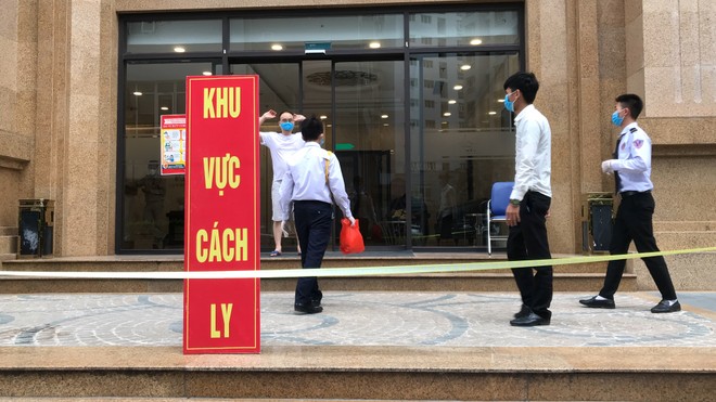 Chung cư Tân Hoàng Minh, 36 Hoàng Cầu, Ô Chợ Dừa, Đống Đa đã được phong tỏa, cách ly