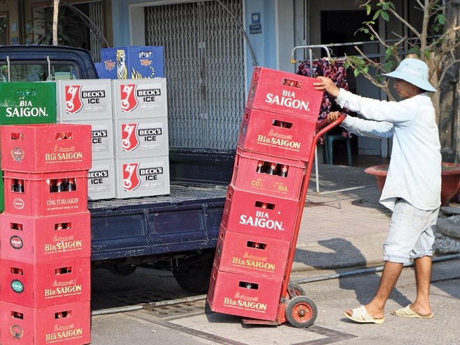 Dù sở hữu mạng lưới hơn 100.000 điểm bán trên cả nước, nhưng Sabeco đang phải tính toán lại chiến lược phân phối.