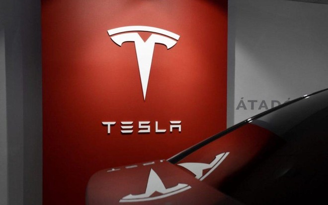 6 tháng đầu năm 2022, cổ phiếu Tesla mất 32% giá trị | Tin nhanh chứng khoán