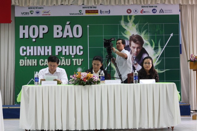 Buổi họp báo Khởi động Cuộc thi Chinh phục đỉnh cao Đầu tư năm 2014