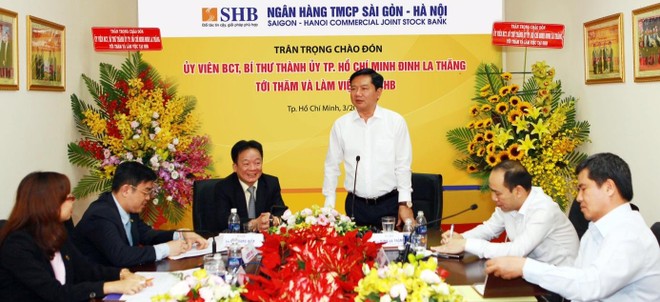 Bí thư Thăng chỉ đạo ngân hàng TP. HCM đẩy mạnh hỗ trợ vốn cho doanh nghiệp vừa và nhỏ