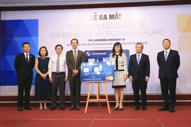 Eximbank ra mắt thẻ tín dụng quốc tế Eximbank One World MasterCard