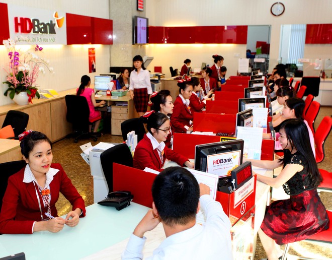 HDBank xác thực bằng vân tay khi rút tiền, chuyển khoản