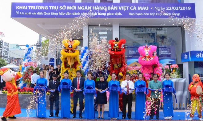 Ngân hàng Bản Việt Cà Mau khai trương trụ sở mới