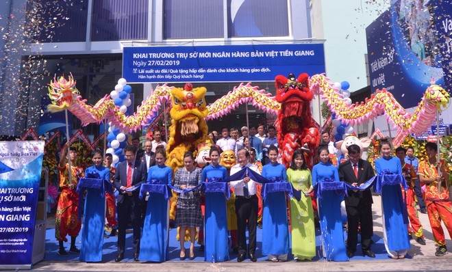 Ngân hàng Bản Việt An Giang khai trương trụ sở mới