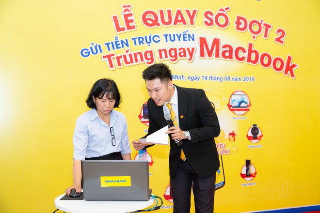 Nam A Bank tìm ra khách hàng gửi tiết kiệm trúng thưởng