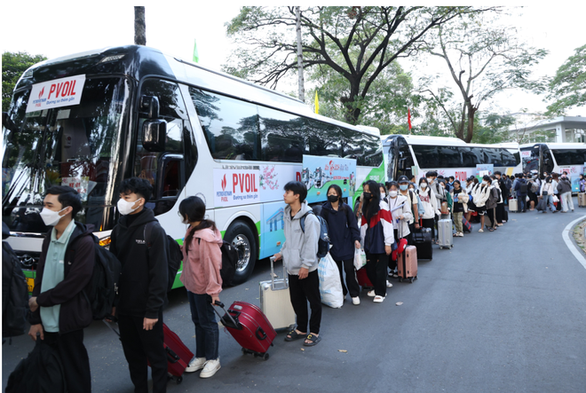  “Cùng PVOIL về quê đón Tết” - Xuân Giáp Thìn 2024