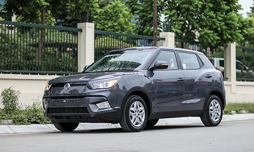 Ssangyong Tivoli MT - crossover nhập khẩu giá 570 triệu