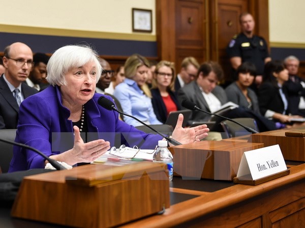 Chủ tịch Fed Janet Yellen trong phiên điều trần tại Ủy ban dịch vụ tài chính Thượng viện Mỹ ở thủ đô Washington. (Nguồn: THX/TTXVN)