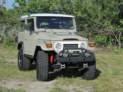 Toyota Land Cruiser FJ 40 đời 1976 nguyên bản