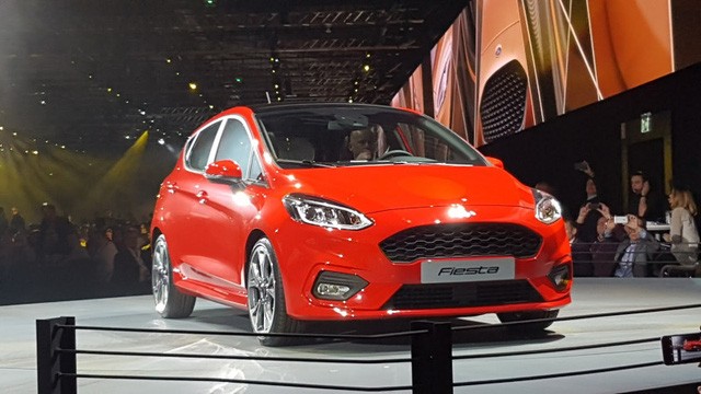 Ford Fiesta 2017 có gì mới?