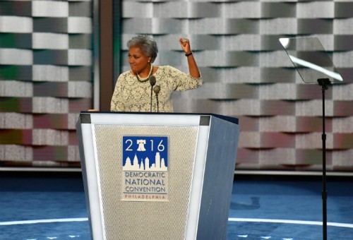 Donna Brazile, chủ tịch lâm thời Ủy ban quốc gia đảng Dân chủ. Ảnh: Washington Post