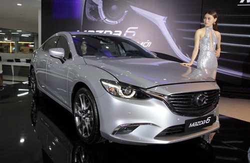 Mazda6 thêm màu mới. 