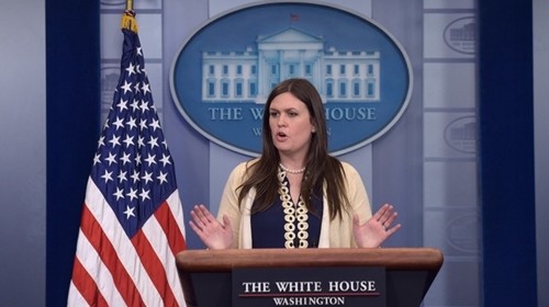 Sarah Huckabee Sanders, phó thư ký báo chí Nhà Trắng, trong cuộc họp báo hôm 10/5. Ảnh: ITV