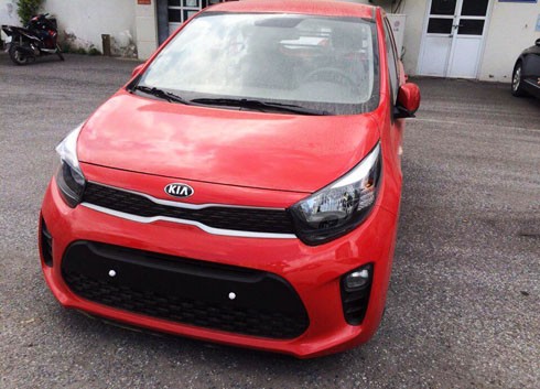 Kia Morrning van 2017 đầu tiên về Việt Nam với giá bán 360 triệu đồng. Ảnh: Mr Kang.