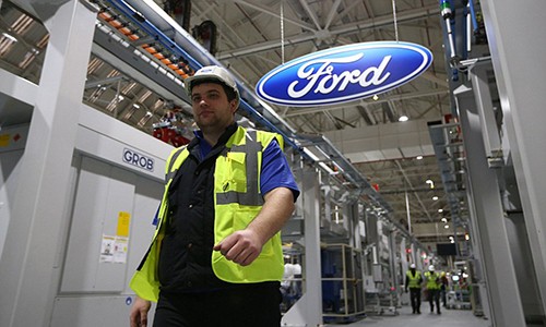 Lợi nhuận quý I năm nay của Ford sụt giảm 42%. Ảnh: DailyMail