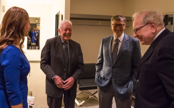 Bill Gates cùng cựu Tổng thống Jimmy Carter.