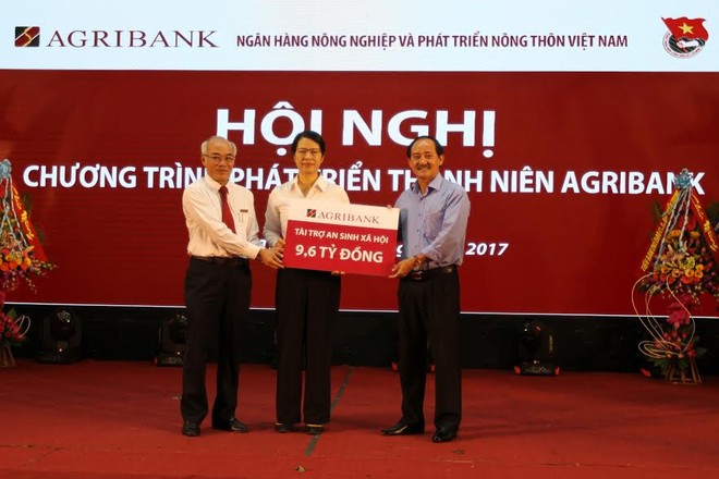 Agribank khai mạc hội nghị chương trình phát triển thanh niên và hành trình về nguồn năm 2017