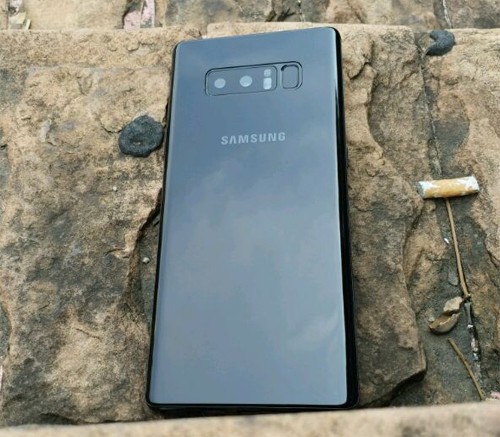 Lộ ảnh Galaxy Note 8 có cảm biến vân tay phía sau