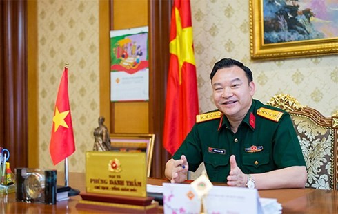 Ông Phùng Danh Thắm.