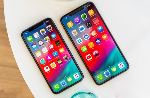 iPhone XS và XS Max cũng chung số phận bán chậm hơn kế hoạch của Apple. 