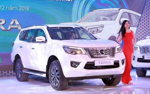 SUV 7 chỗ nhập khẩu Nissan Terra trong buổi công bố giá bán sáng 18/12 tại Hà Nội. Ảnh: Đức Huy.