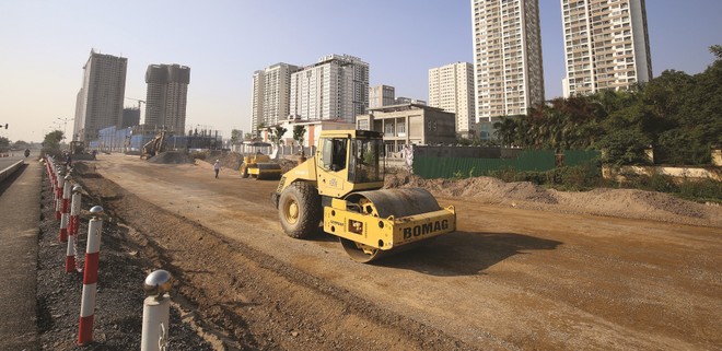 Đẩy mạnh triển khai các dự án giao thông trọng điểm sẽ tạo ra nhu cầu lớn về vật liệu xây dựng.