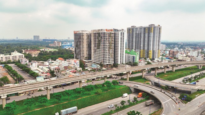 Dự án chung cư The East Gate tại trung tâm TP. Dĩ An, tỉnh Bình Dương có giá bán từ 28,4-34,8 triệu đồng/m2 (theo Batdongsan.com.vn). Ảnh: Lê Toàn.