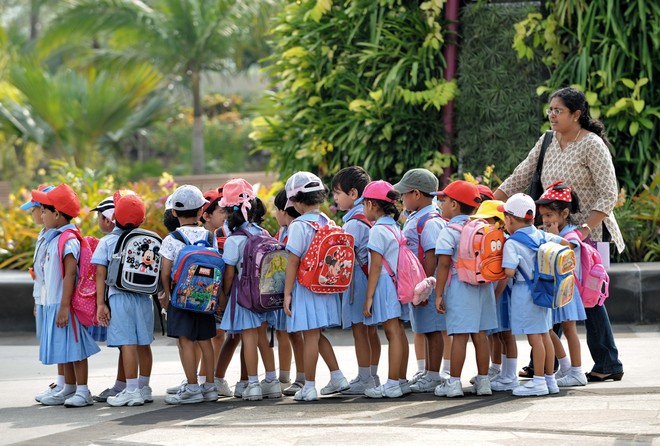 Từ Singapore, nhìn về chi phí cho một “quốc gia thông minh”