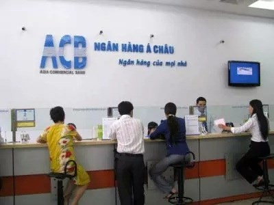 ACB: Vợ Phó tổng giám đốc đăng ký bán 1 triệu cổ phiếu