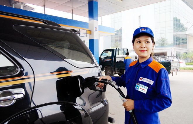 Giữ nguyên giá xăng, tăng giá dầu diesel và mazut từ 16h ngày 20/4