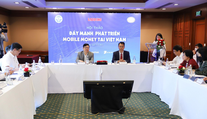 Mobile-Money, mảnh đất cằn cỗi, sỏi đá các doanh nghiệp viễn thông đang cày cuốc