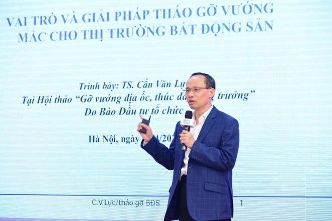 Chuyên gia kinh tế, TS. Cấn Văn Lực, Thành viên Hội đồng Tư vấn Chính sách Tài chính - tiền tệ Quốc gia