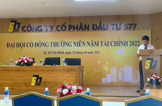 9 cổ đông đại diện hơn 46% cổ phần tham dự, ĐHCĐ Năm Bảy Bảy (NBB) lần 1 bất thành