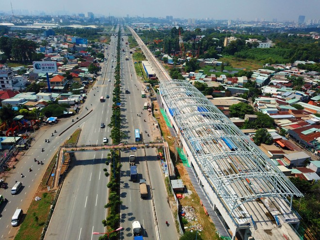 Các chuyên gia cho rằng, không nên lấy nguồn vốn từ quỹ đất bởi quỹ đất luôn luôn là hữu hạn, trong khi nguồn tài chính, ý tưởng sáng tạo bất tận luôn là cơ hội mới tạo ra liên tục (ảnh: Thiện Minh)