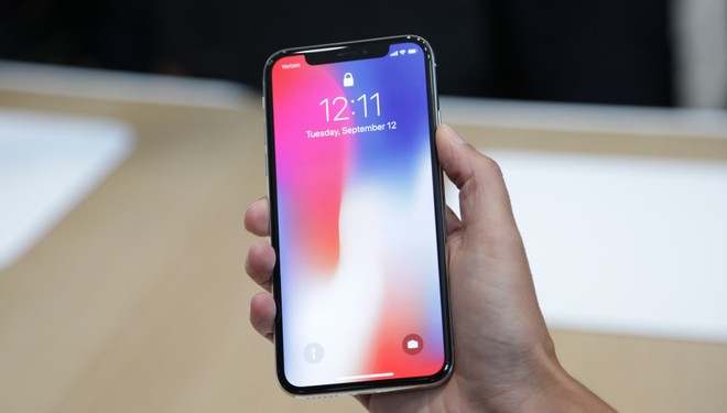 iPhone X - sang trọng nhưng chưa hoàn hảo