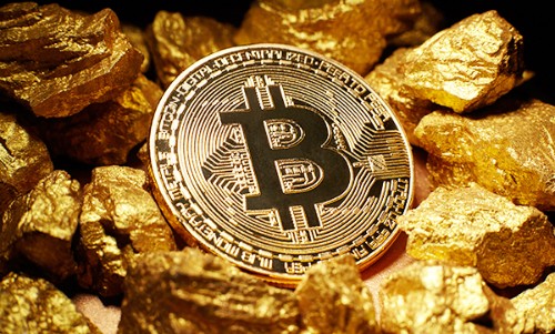 Giá Bitcoin tăng nóng đã thu hút nhiều người đổ tiền vào đầu tư. 