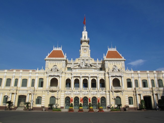 TP. HCM: Bắt buộc bố trí nhân sự lãnh đạo, quản lý không phải người địa phương