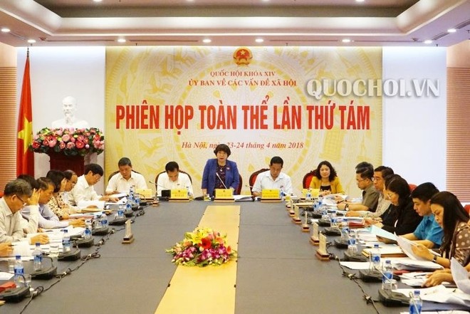 Toàn cảnh phiên họp. 